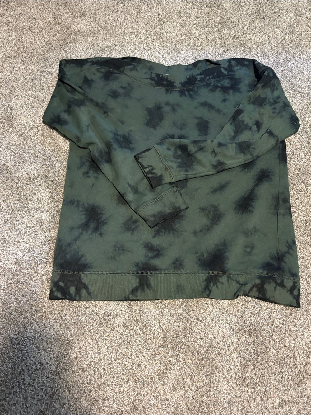 Women’s Dark Green Tie-Dye Crewneck Sweatshirt
